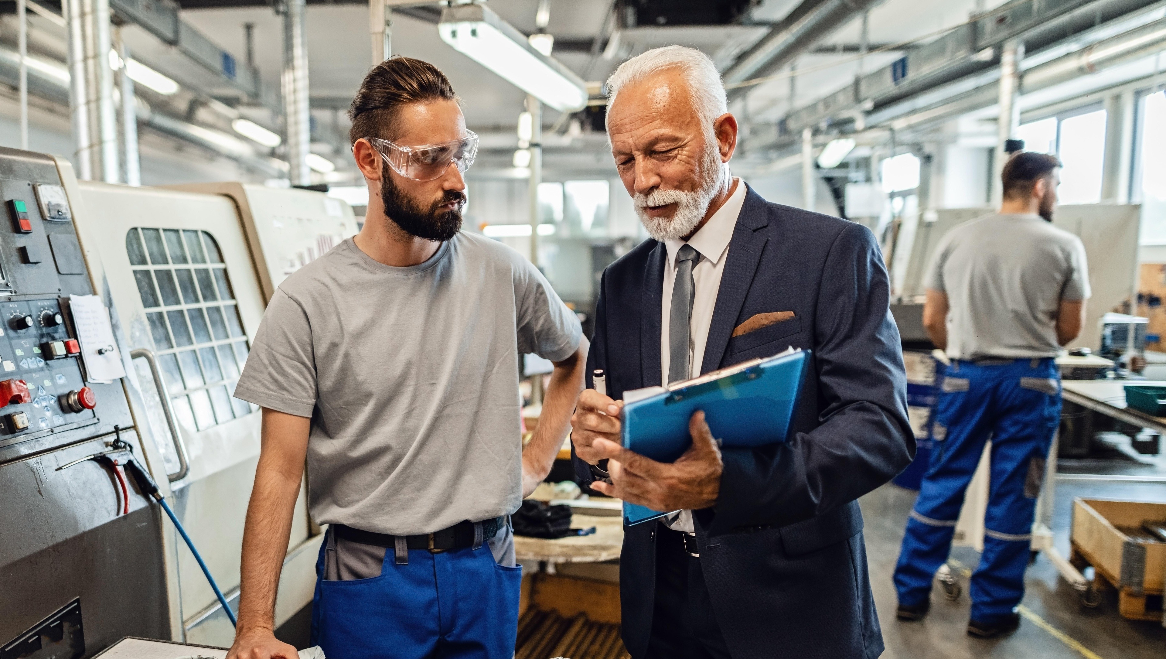 ingeniería de organización industrial salidas