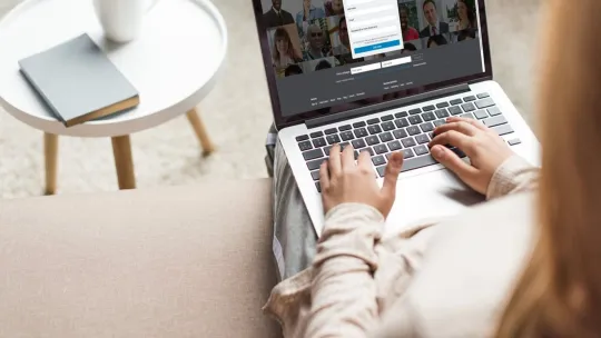 como-buscar-trabajo-en-linkedin-y-lograr-tu-empleo-sonado