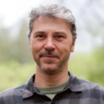 Dr. Marc Pons