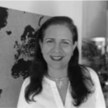 Dra. Carmen Luisa Vásquez Stanescu